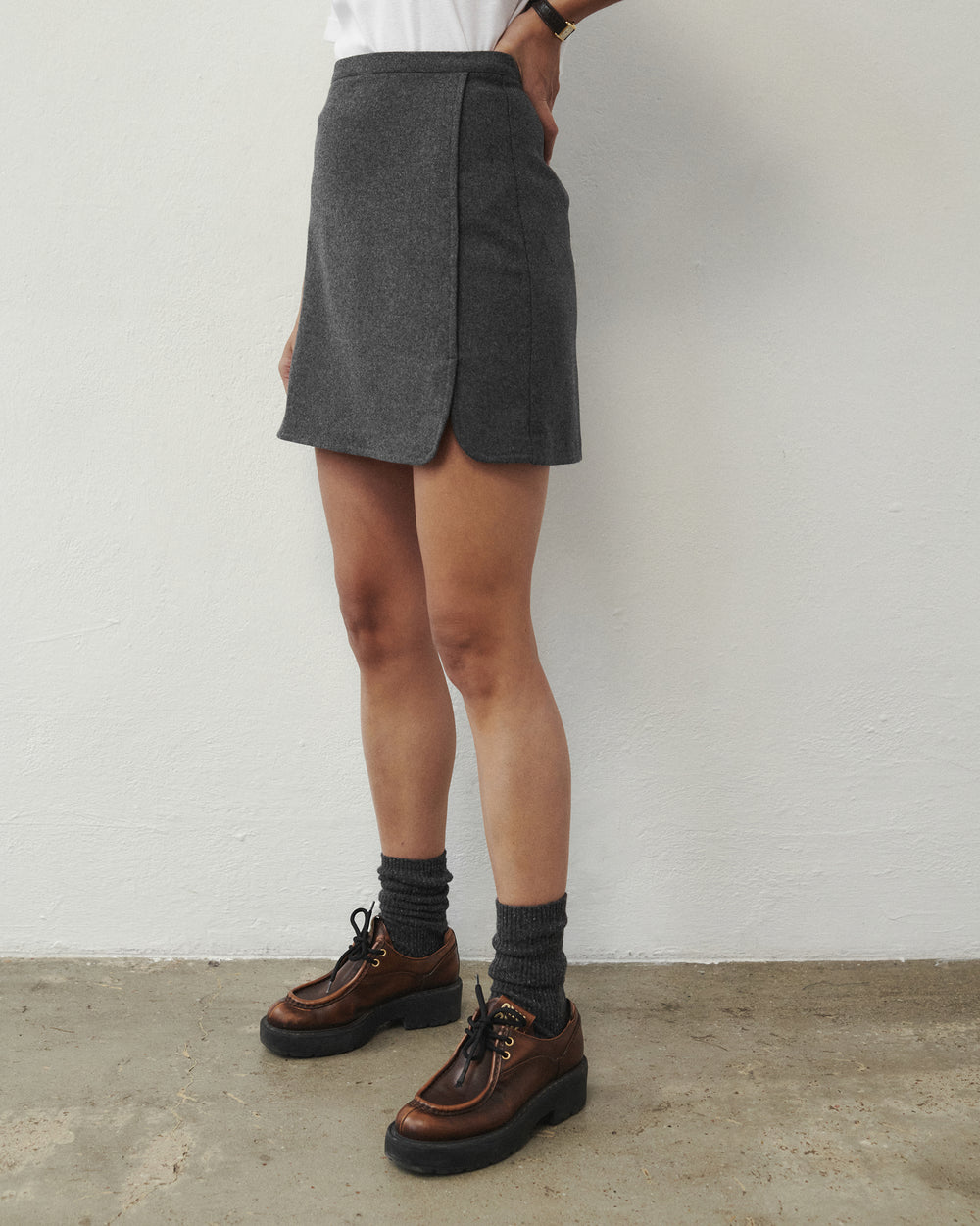 NAN WOOLEN SKIRT GRAPHITE