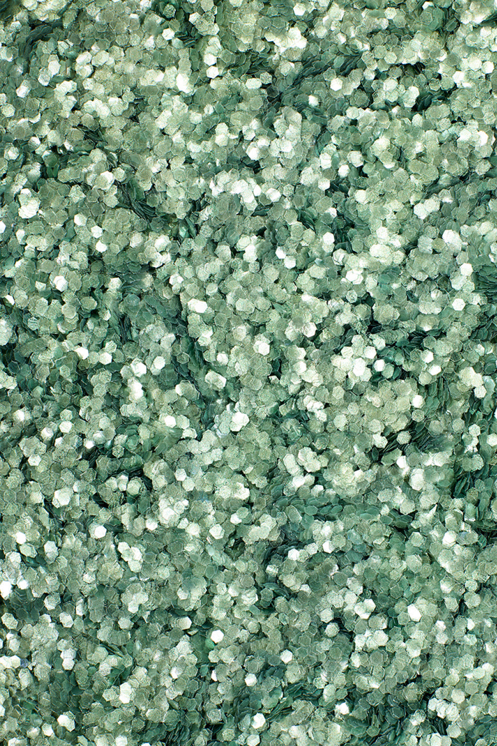Submission beauty glitter green